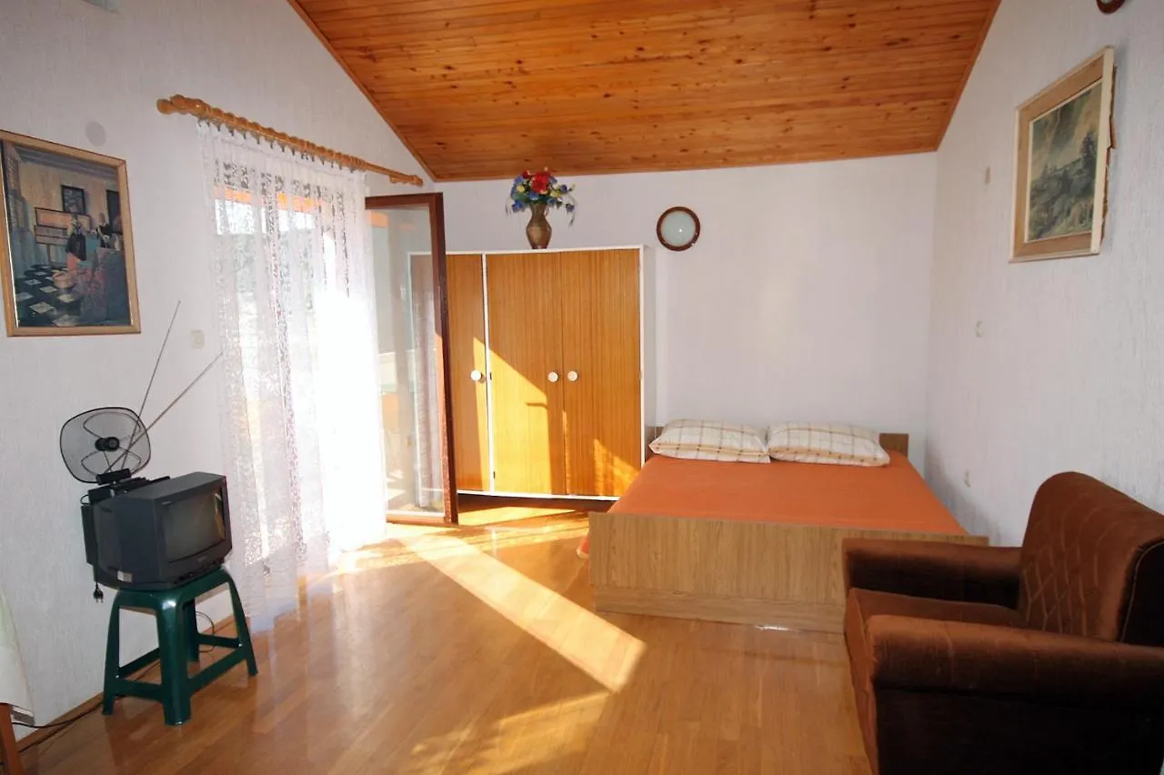 Apartments With A Parking Space Supetarska Draga - Donja, Rab - 4991