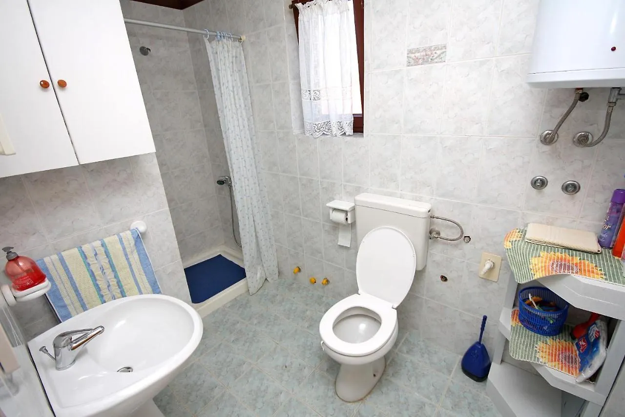 Apartments With A Parking Space Supetarska Draga - Donja, Rab - 4991
