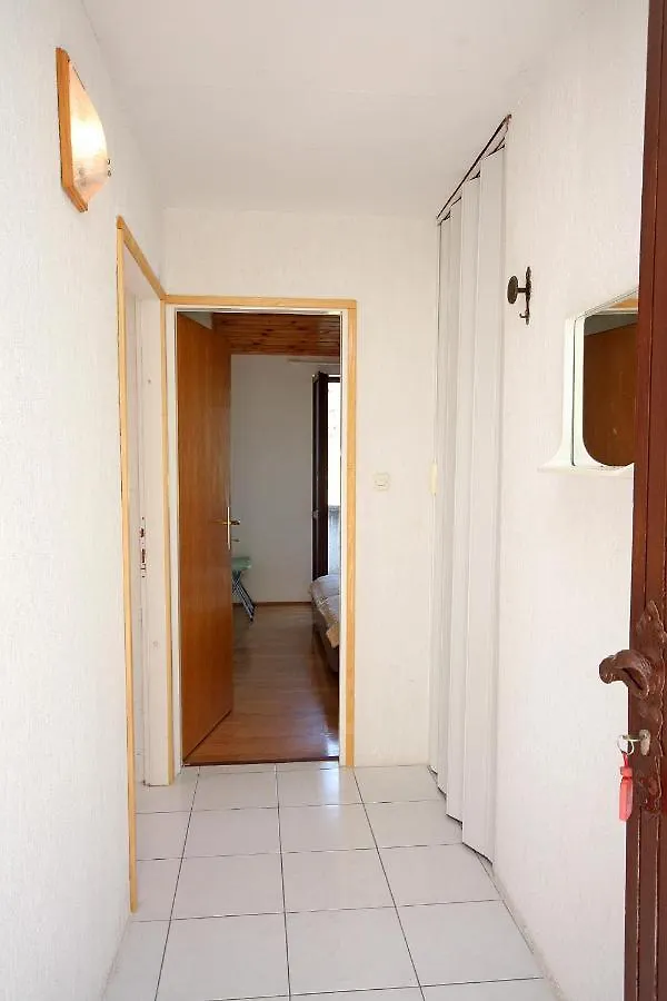 Apartments With A Parking Space Supetarska Draga - Donja, Rab - 4991